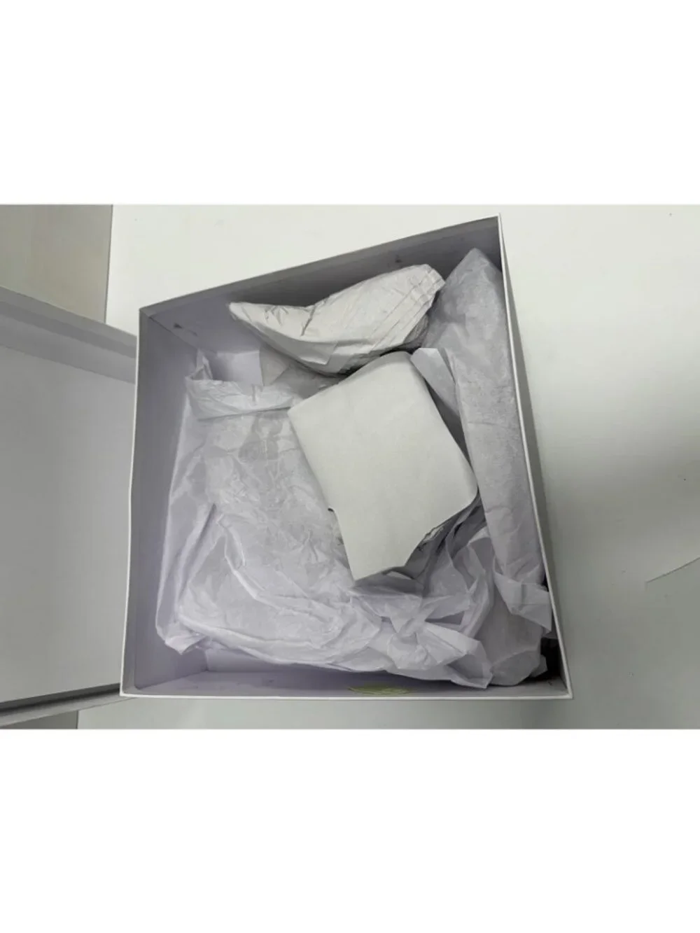 Reiss empty shoe